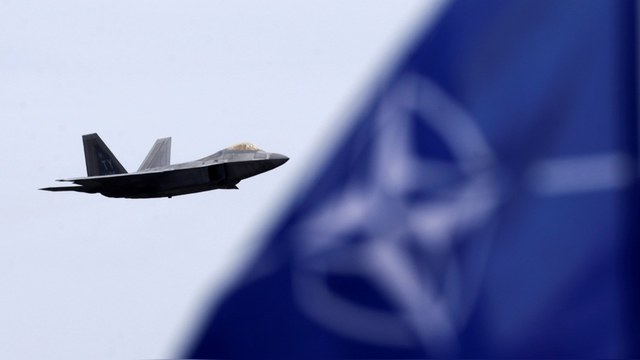 Week: У России против НАТО нет шансов в любой войне, кроме ядерной