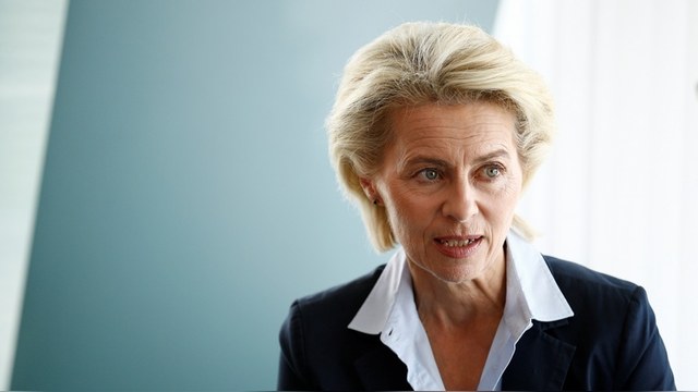 Министр обороны Германии призвала Россию поделиться военной информацией