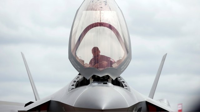 Конгрессмен США: Половина американских ВВС не готова к войне с Россией