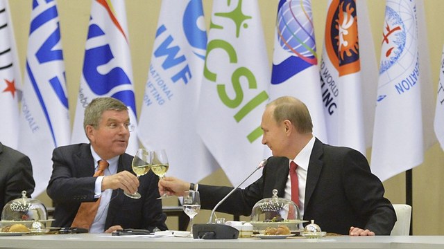 Разозлившись на МОК, Bild назвал его главу «пуделем Путина» 