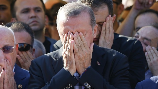 Французский писатель: Эрдогана ждет «пропасть», и Путин его не спасет