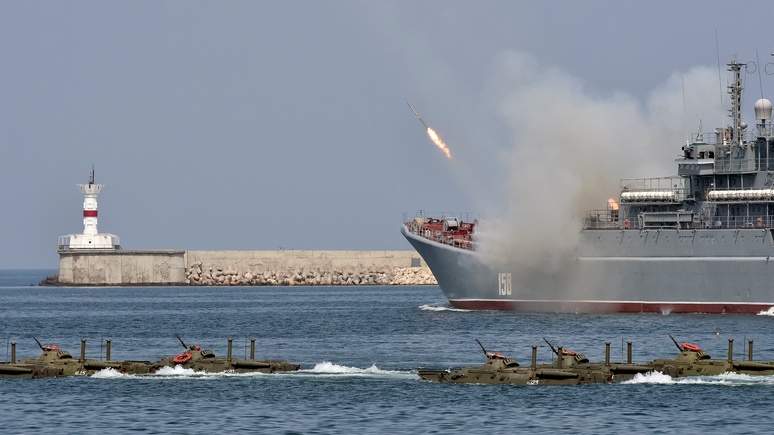 Черноморский флот начал учения в Восточном Средиземноморье
