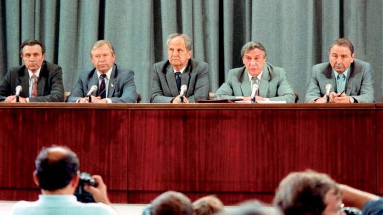 Times: Ностальгия по СССР стерла из памяти россиян путч 1991 года