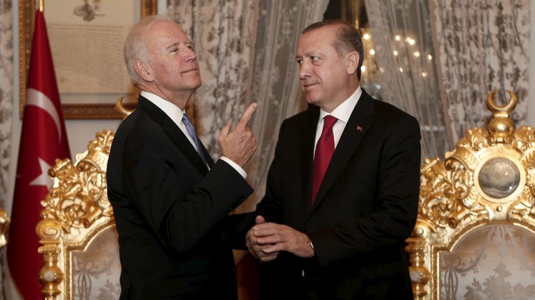Tagesspiegel: После попытки путча Джо Байдену в Турции придется нелегко
