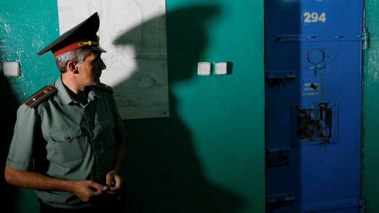 DT: Правозащитники призывают Киев освободить всех из секретной тюрьмы