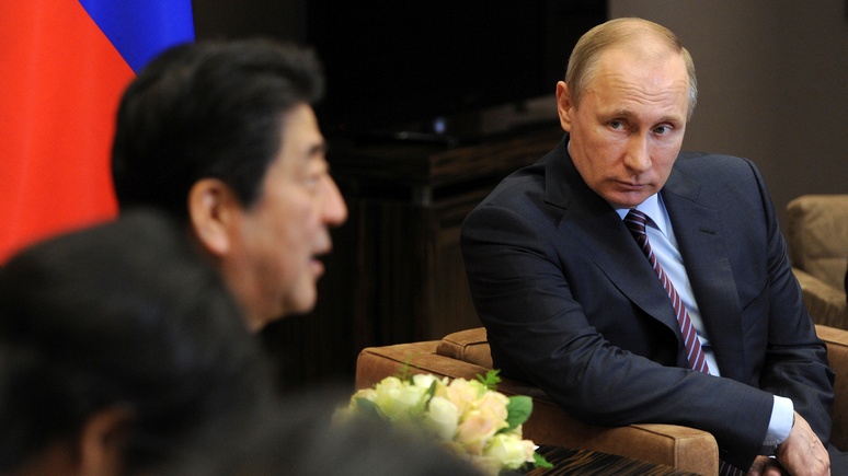 JT: В «новом подходе» Путина и Абэ будет больше экономики, чем Курил