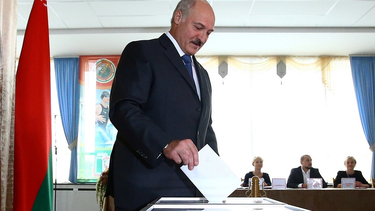 Zeit: Парламентские выборы в Белоруссии только укрепляют власть Лукашенко