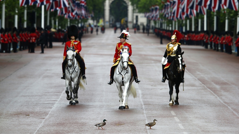 Times: Угроза с востока растет, а в армии Британии лошадей больше, чем танков