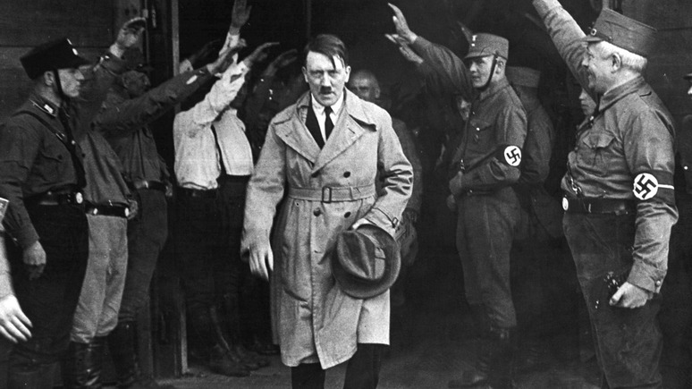 Третий рейх в полном угаре: немецкий журналист рассказал, на чем сидел Гитлер