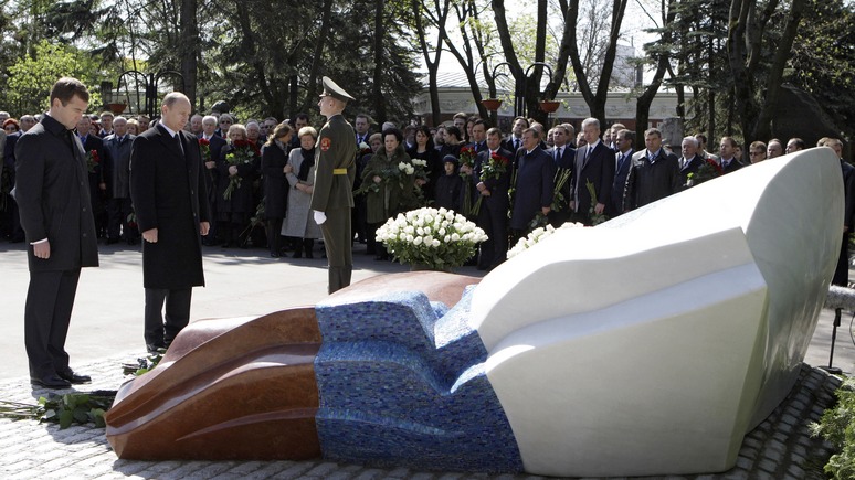 Reflex: В России подсчитали, во сколько обойдутся похороны политических лидеров