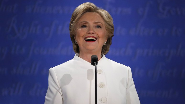 Daily Mail: «Пугающая ухмылка» Клинтон может стоить ей победы на выборах
