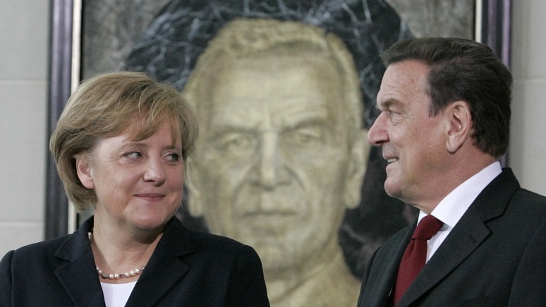 FAZ: Меркель и Шрёдеру досталось от коллег за «Северный поток-2»