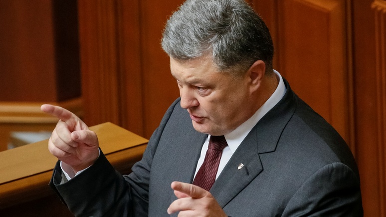 Порошенко: Украина сейчас воюет, чтобы «похоронить Советский Союз»