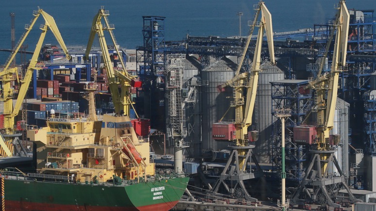Страна.ua: украинские порты избавят от наследия «ордынцев и московитов»