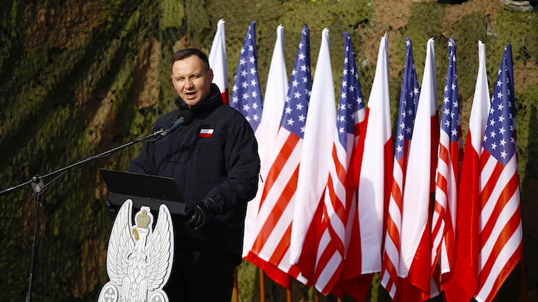Президент Польши: пусть Россия вернёт Украине Крым, а нам — обломки Ту-154 