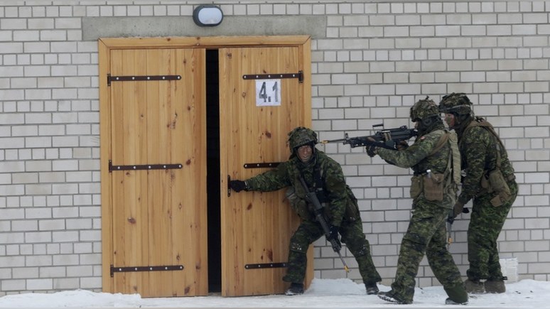CBC: Москва осудила решение Канады продлить военную миссию на Украине