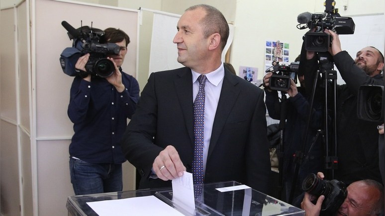 WSJ: исход президентских выборов в Болгарии решили «тайные инструкции» Кремля