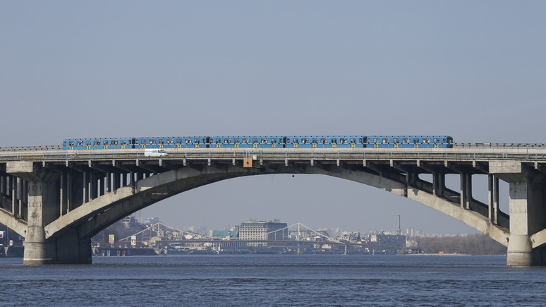 Вести: киевское метро рискует остановиться из-за «российского долга»