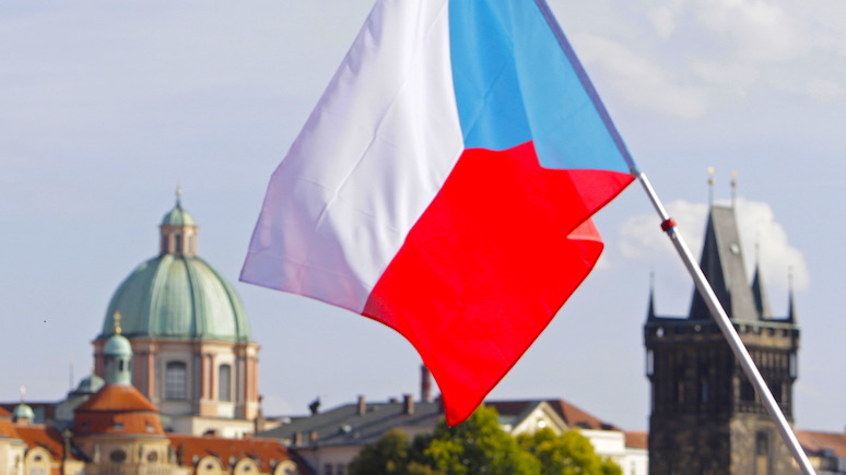 Rzeczpospolita: фавориты предстоящих выборов сулят Чехии поворот к России 