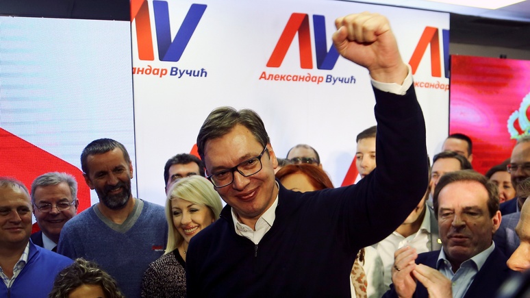 Deutsche Welle: победивший на выборах в Сербии Вучич поблагодарил Меркель и Путина