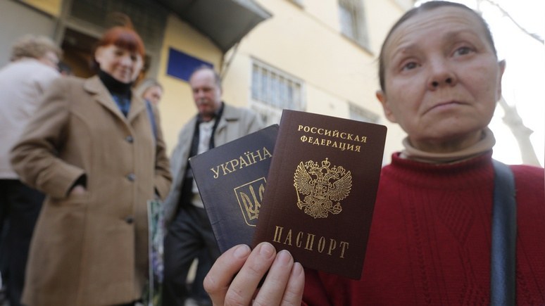 «Безвиз» не для всех: «Апостроф» узнал, что ждёт жителей Крыма и Донбасса «не с тем» паспортом