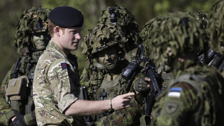 ERR: эстонские военные уступили свои казармы натовцам без боя