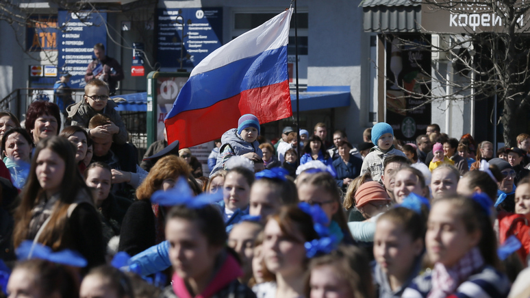 Guardian: День Победы заменит Самойловой Евровидение