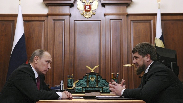 FT: Путин впервые прокомментировал сообщения о преследовании геев в Чечне
