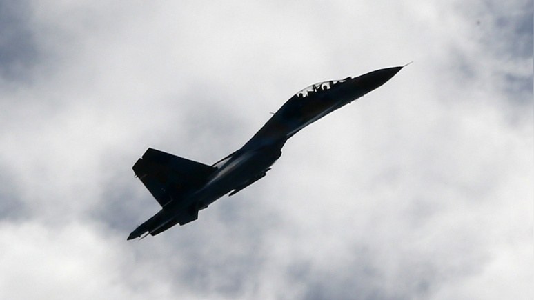 Fox: российский Су-27 второй раз за неделю побеспокоил самолёт ВМС США