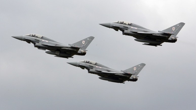 Daily Express: самолёты Путина вновь потревожили британские ВВС