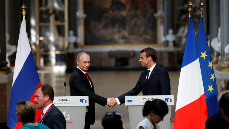 Le Figaro: Макрон пользуется встречей с Путиным для укрепления своих позиций 