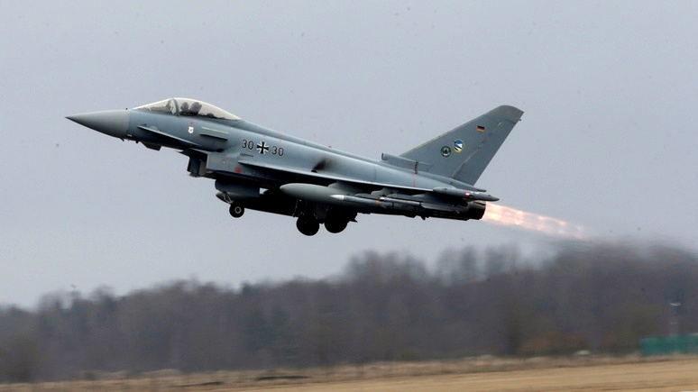 National Interest: в «воздушной войне за Европу» Су-35 уступит истребителю Typhoon