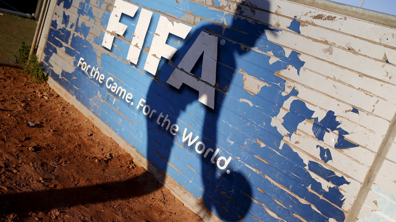 Bild: ФИФА говорит обо всём, кроме «серьёзных вопросов» — России и Катара 