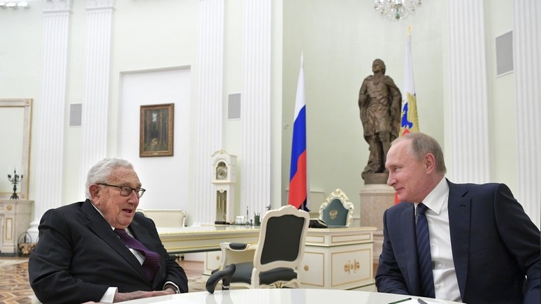 Times: Киссинджер готовит почву для первой встречи Путина с Трампом
