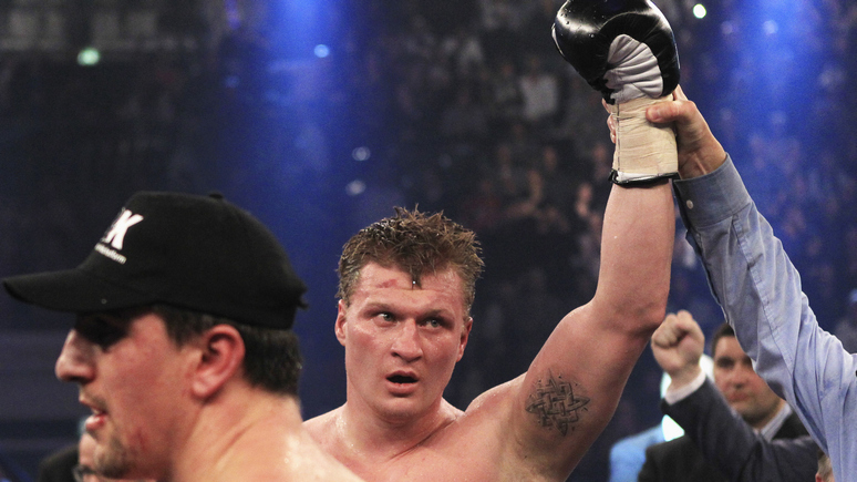 RFE: российский боксёр Поветкин победил украинца Руденко в супертяжёлом весе
