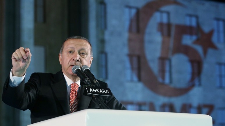 Юнкер: восстановив смертную казнь, Турция захлопнет дверь в ЕС