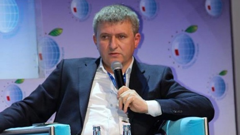 Корреспондент: политолога выгнали из эфира за отказ говорить по-украински