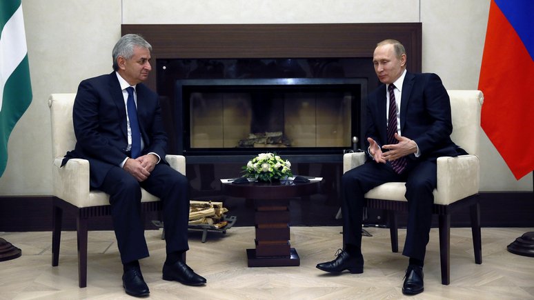 WE: в Госдепартаменте остались недовольны визитом Путина в Абхазию 