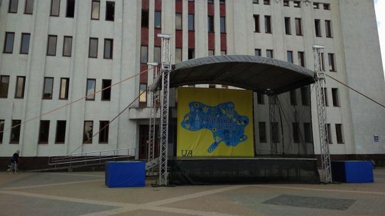 ЗН: украинцев поздравили с Днём независимости картой без Крыма