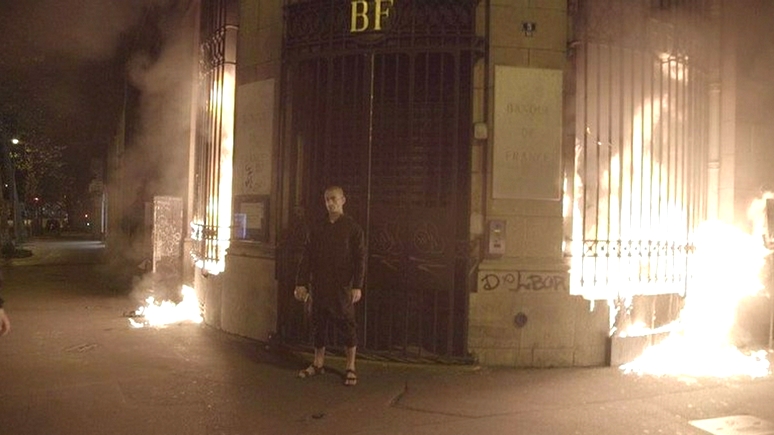 Le Monde: Павленского задержали в Париже при попытке «разжечь мировую революцию» 