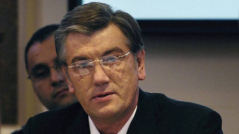 Ющенко: война служит для Киева оправданием собственной некомпетентности