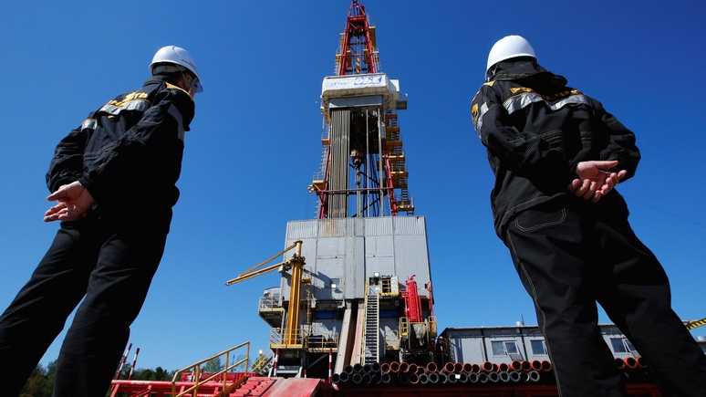 SCMP: Россия и Китай юанем ударят по нефтедолларам     