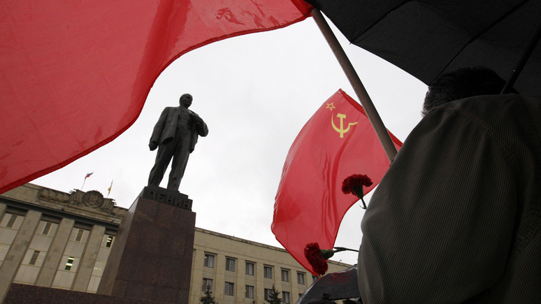 Guardian: Октябрьская революция действительно потрясла мир и... провалилась