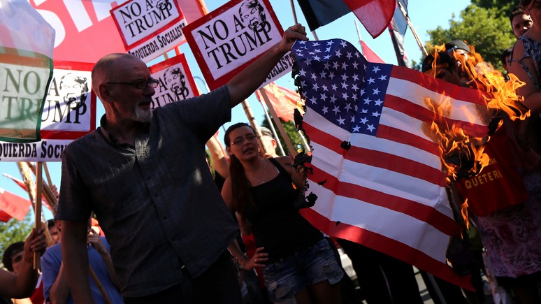 Washington Post: Путин добился своего — доверие к США стремительно падает