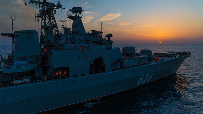 Express: британский фрегат проводил «Вице-адмирала Кулакова» из своих вод 