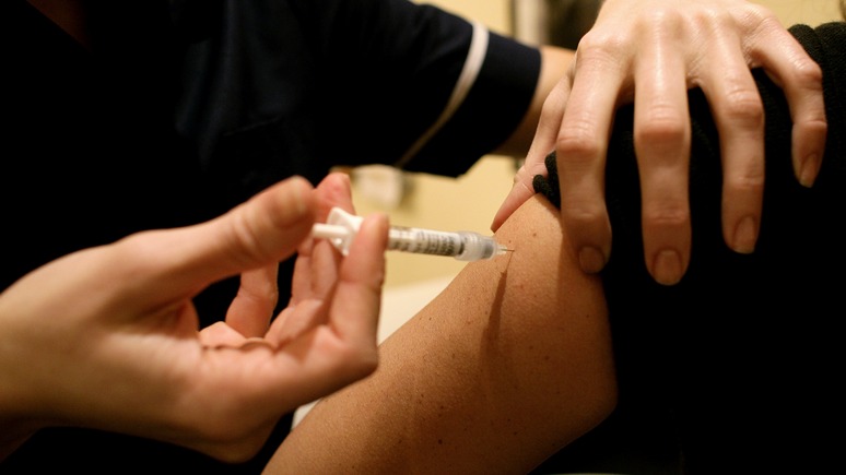За вакцинами — в Европу: на Украине зарождается «прививочный туризм»
