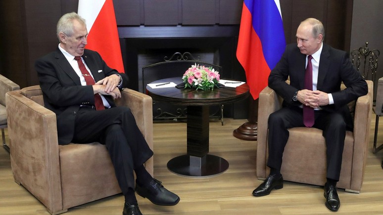 Le Figaro: президент Чехии призвал покончить и с санкциями, и с контрсанкциями