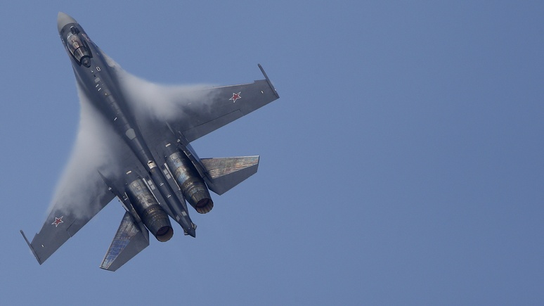 Business Insider вскрыл уязвимость «самого смертоносного истребителя» США перед Су-35