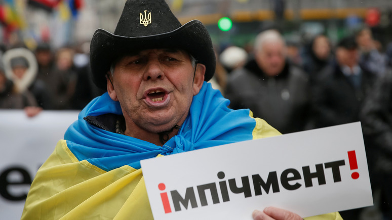 СТРАНА.ua: украинцы не поддержали Киев ни в одной из реформ