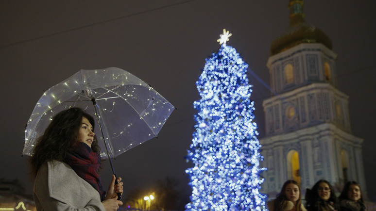 Вести: каждый четвёртый украинец встретит Новый год в долг